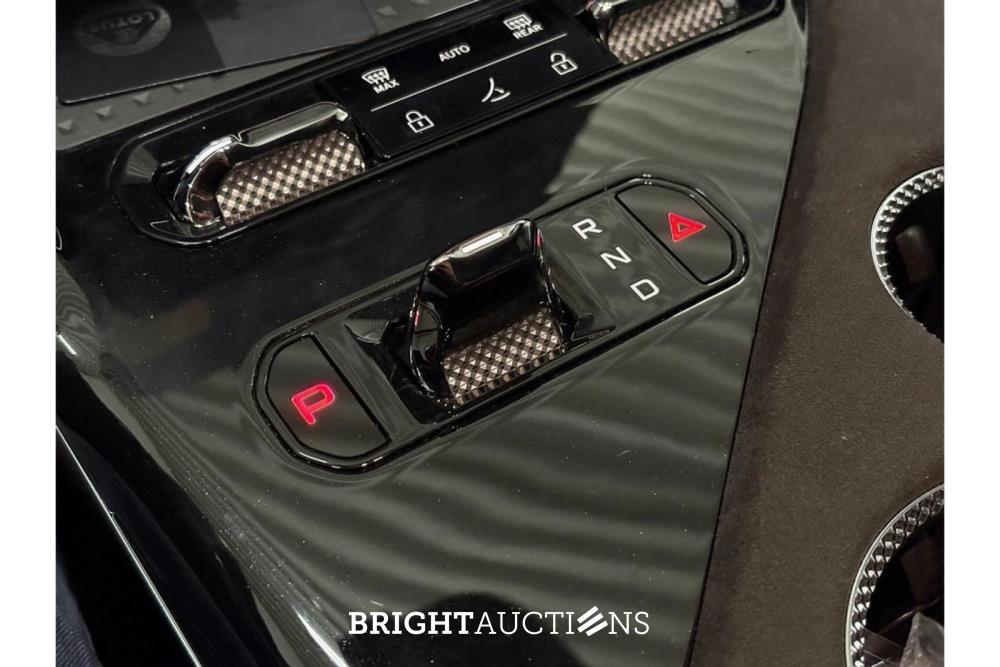 Lotus Eletre EDS 450 4WD 112 kWh 612pk 2023 (Origineel-NL), X-319-JJ