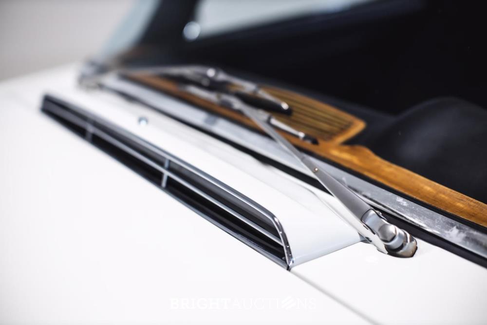 Mercedes-Benz 280 SL Pagode – Handgeschakeld – EU-uitvoering – 2.8 liter zes-in-lijn. 