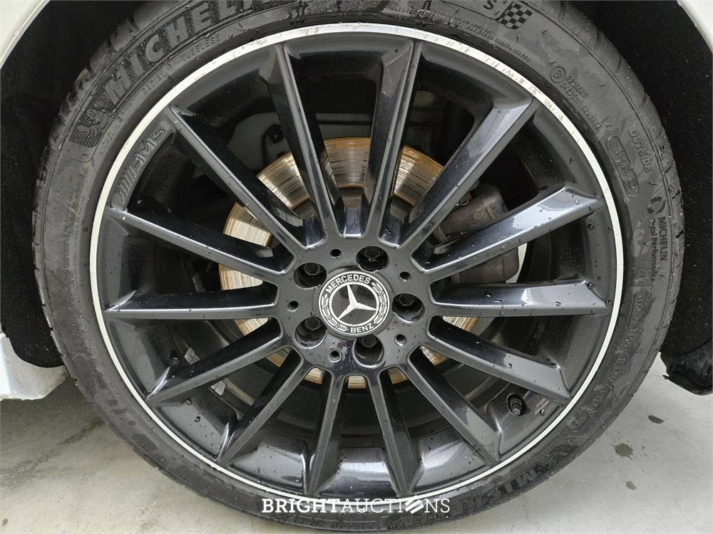 Mercedes-Benz A250 Premium Plus 225pk 2019 A-klasse, GHN-80-R