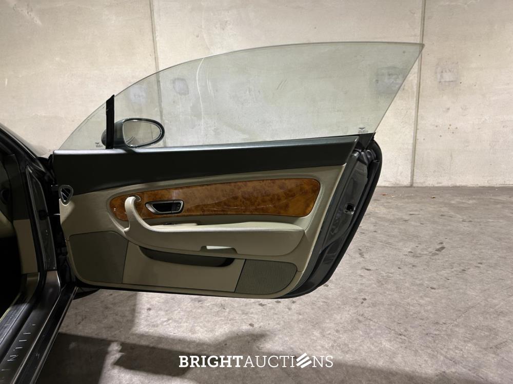 Bentley Continental GTC 6.0 W12 560pk 2004, 43-NV-TN