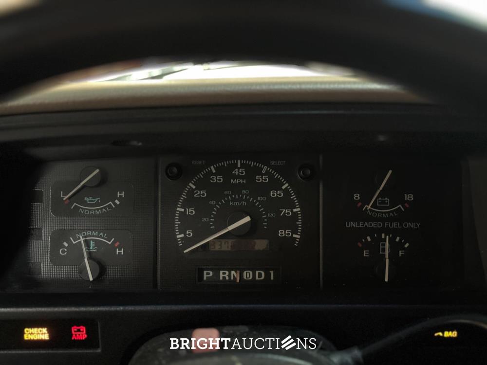 Ford E150 5.0 1993, 95-VH-NN