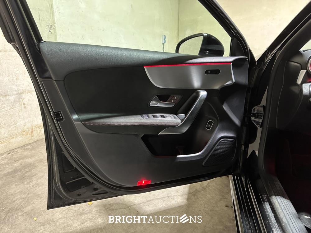 Mercedes-Benz A250 e Business Solution AMG Limited A-klasse 160pk 2021 (Origineel-NL), K-518-SP