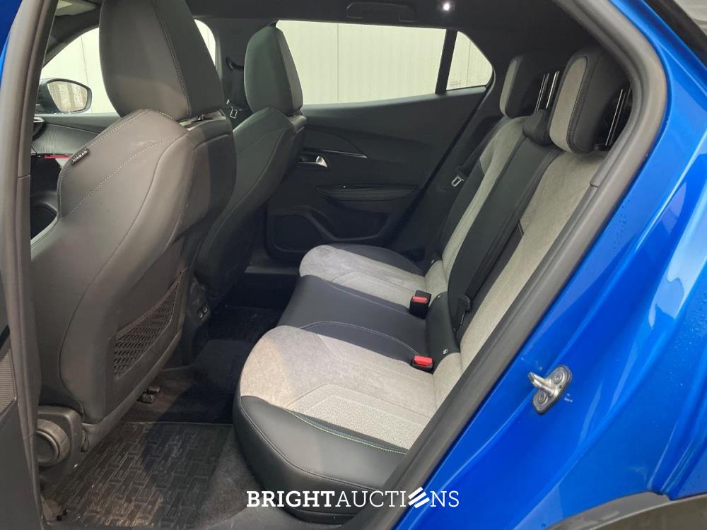 Peugeot e-2008 EV GT 50 kWh 136 pk 2020, J-619-VK