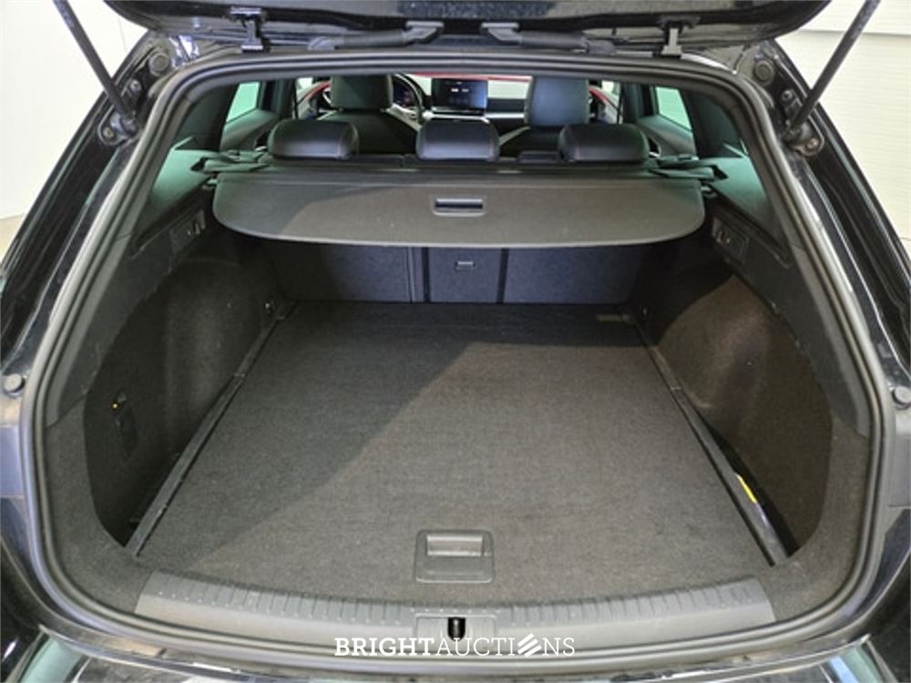 SEAT Leon FR Sportstourer Business Intense 1.0 TSI 110pk 2023 (Origineel-NL), T-485-XV