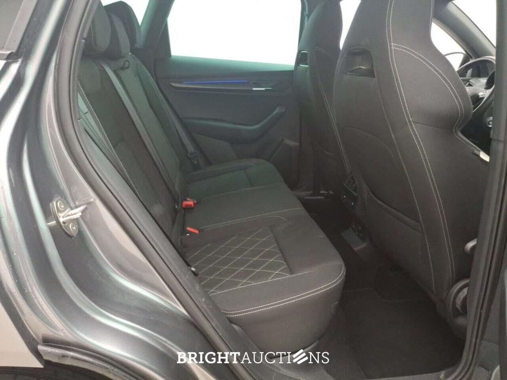 Skoda Karoq Sportline Business 1.5 TSI 150pk 2023 (Origineel-NL), T-830-SV