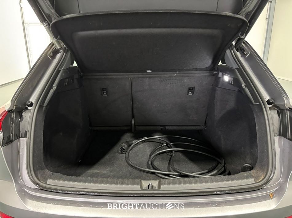 Audi Q4 40 Launch edition 77 kWh 204pk 2022 (Origineel-NL), P-005-KH