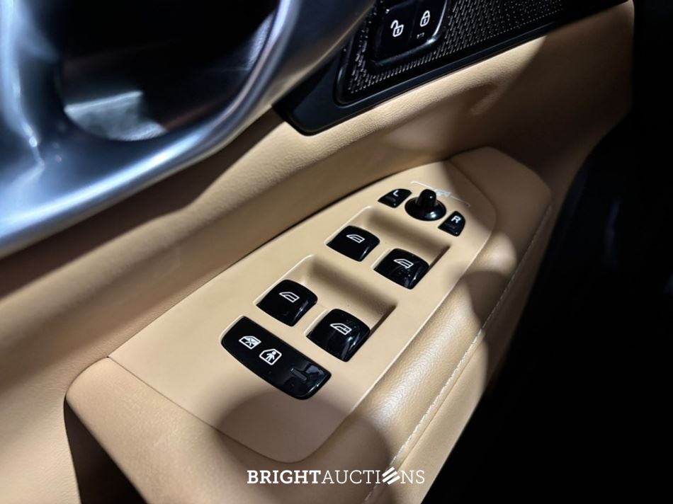 Volvo V90 T6 Plug-in Hybrid Ultimate Bright 2.0 AWD 398pk 2023 (Origineel-NL), X-873-GN