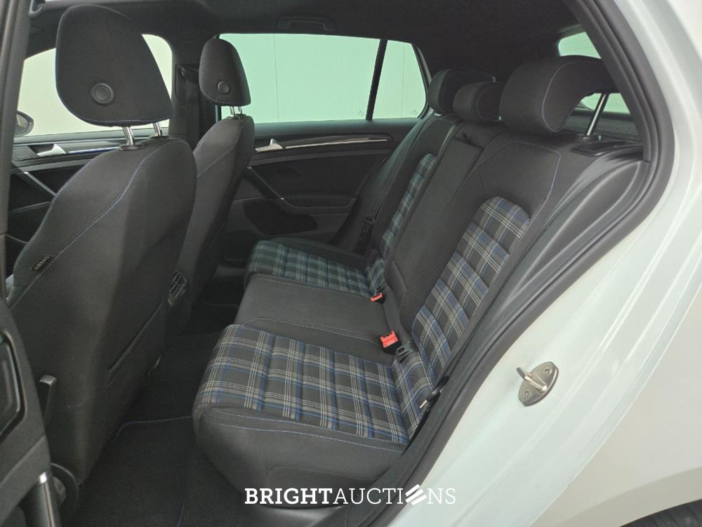 Volkswagen Golf GTE 1.4 TSI 150pk 2015 (Origineel-NL), HS-537-X