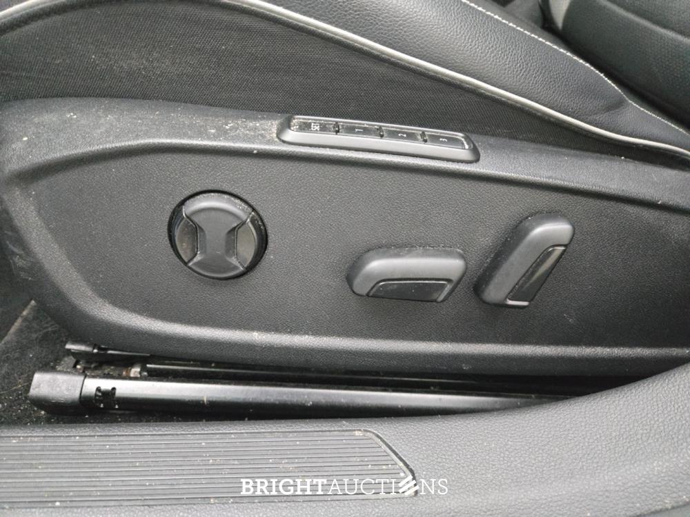 Volkswagen Golf eHybrid GTE 1.4 258pk 2021, X-050-ZD