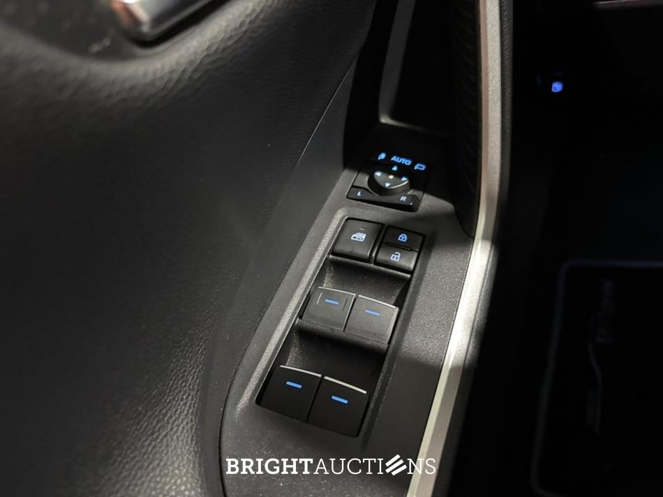 Toyota RAV4 Hybrid 2.5 AWD 352pk 2022 (Origineel-NL), P-221-SF