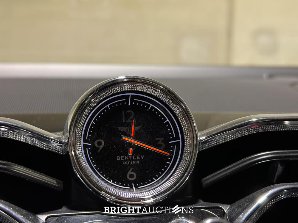 Bentley Bentayga 4.0 V8 S 549pk 2022 (Origineel-NL), P-719-VF