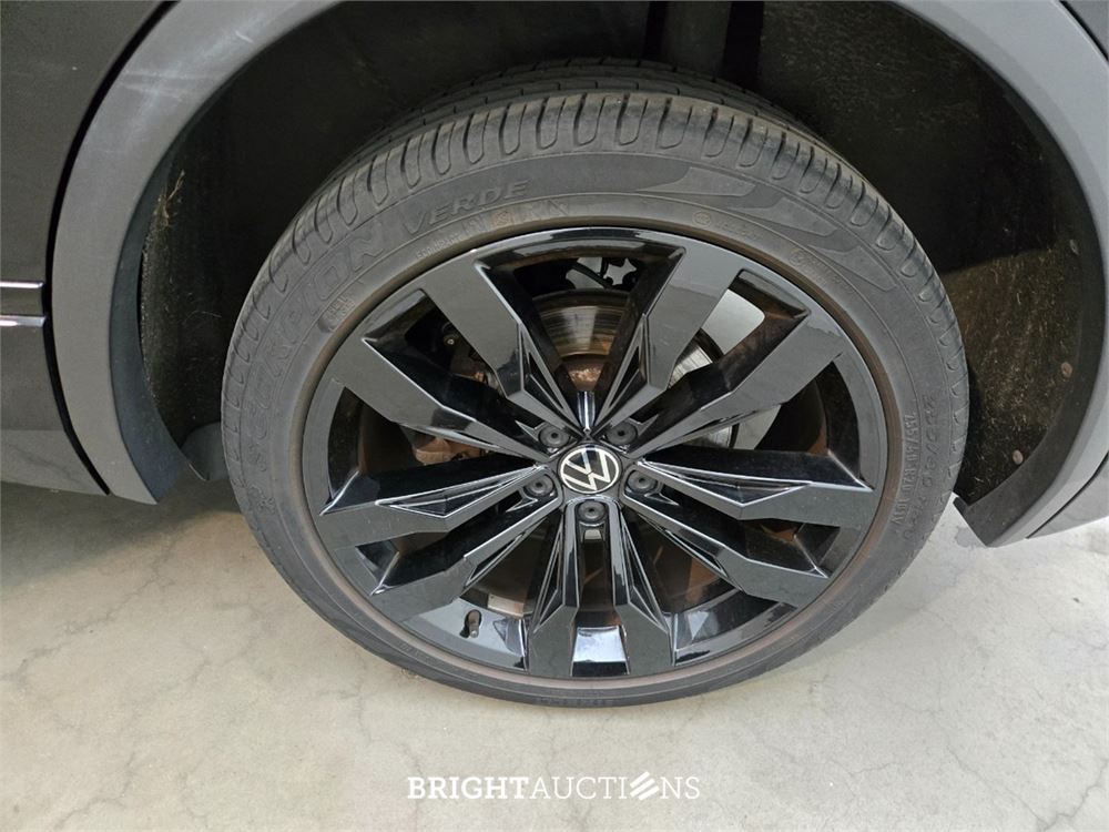 Volkswagen Tiguan eHybrid R-Line Business 1.4 TSI 265pk 2021, X-096-TJ