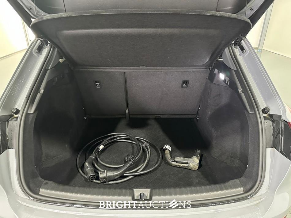 Audi Q4 35 Launch Edition 55 kWh 170pk 2021 (Origineel-NL), N-506-XJ