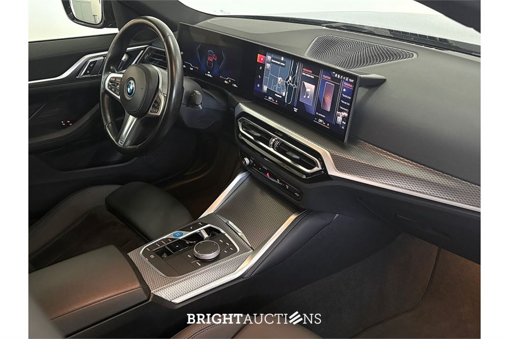 BMW i4 eDrive35 70 kWh 2023 (Origineel-NL), X-963-DD