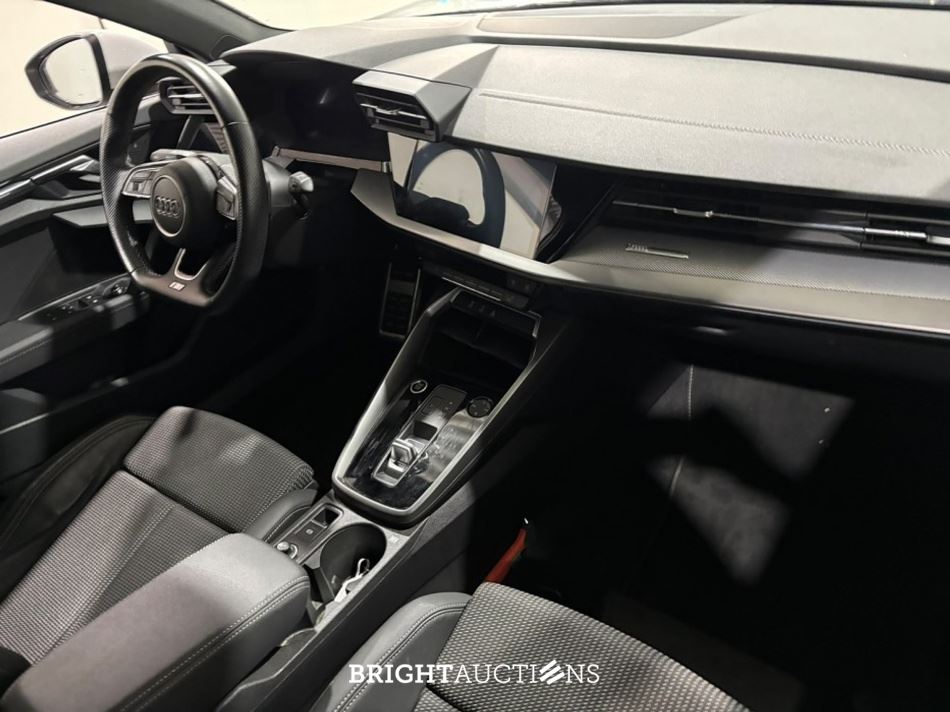 Audi A3 Limousine 30 S edition TFSI 110pk 2023 (Origineel-NL), S-178-JB