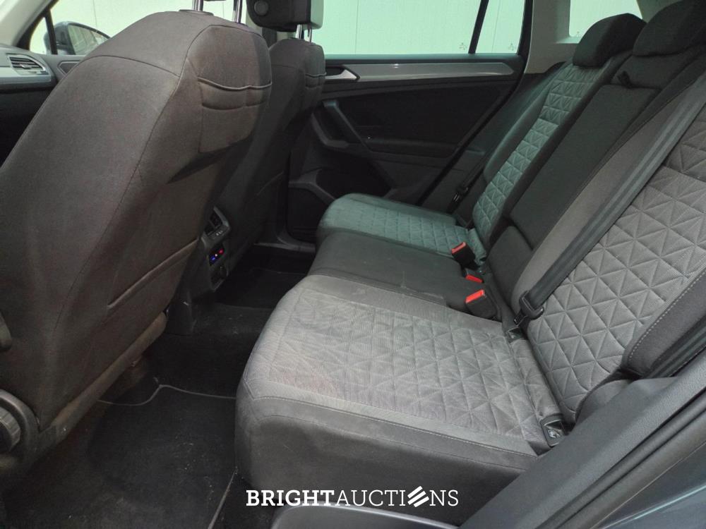 Volkswagen Tiguan eHybrid R-Line Business 1.4 TSI 265pk 2021, HLB-36-B