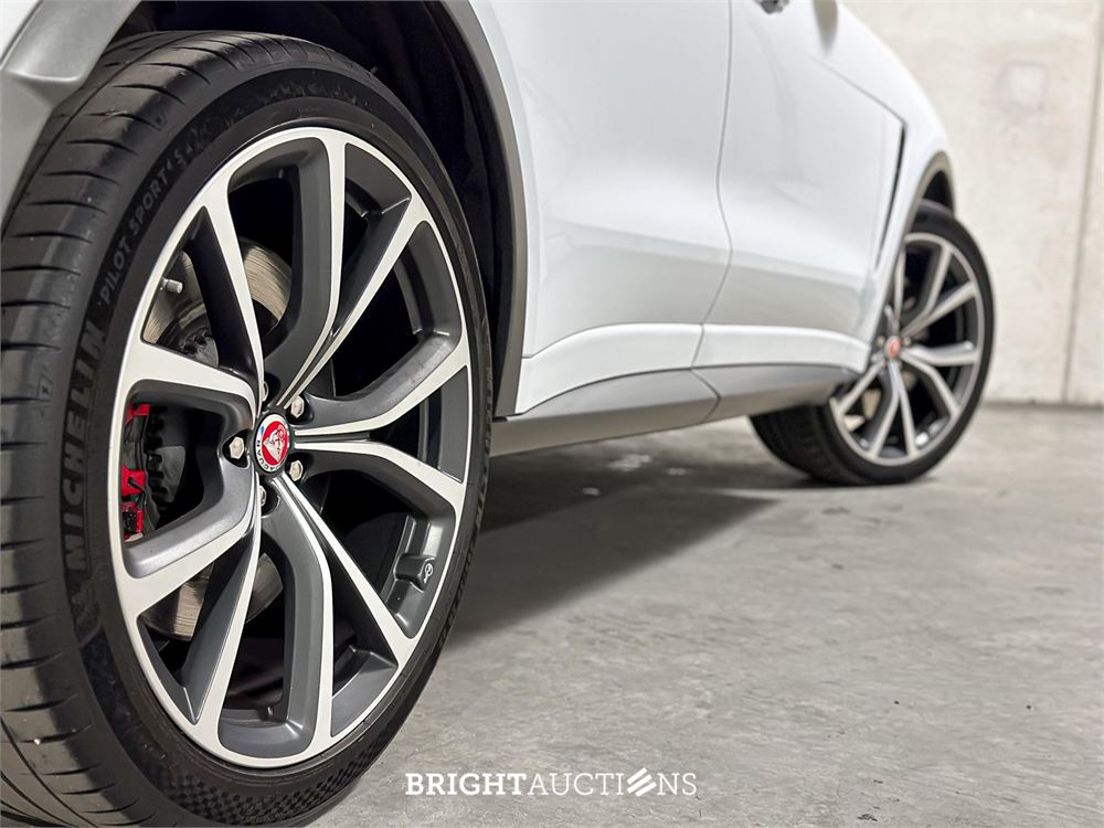 Jaguar F-Pace 5.0 V8 S/C AWD SVR 551pk 2019, T-214-ZB