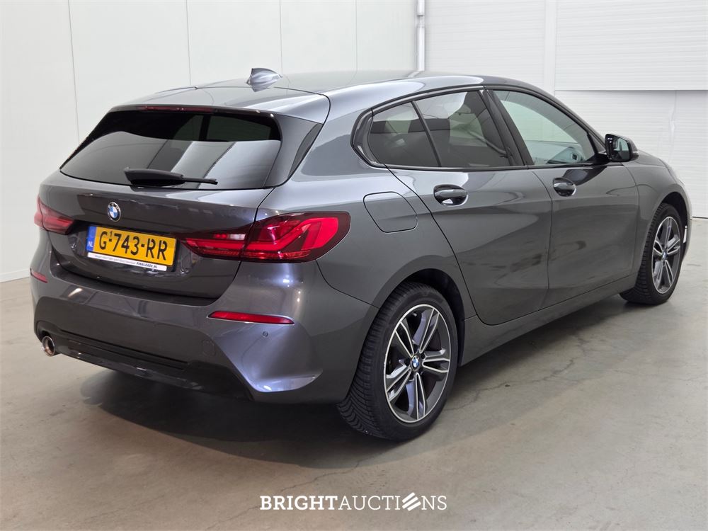 BMW 118i 1-serie Executive Edition 140pk 2019 (Origineel-NL) 1-Serie, G-743-RR