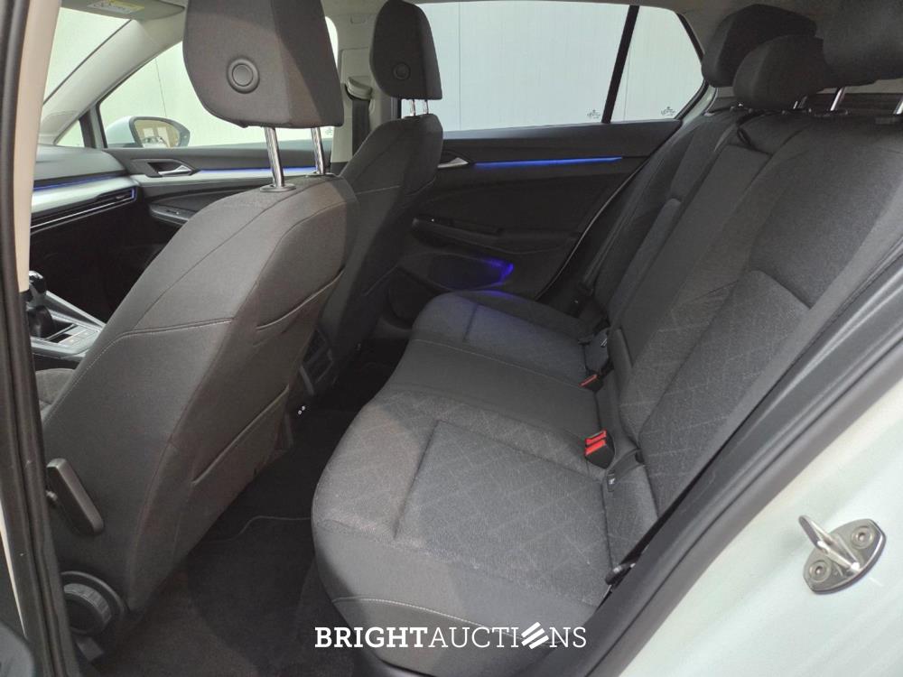 Volkswagen Golf Life 1.5 TSI 131pk 2020 (Origineel-NL), J-437-KF