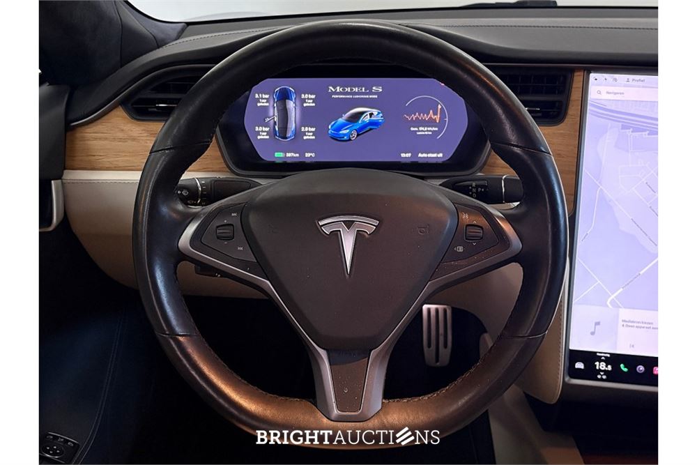 Tesla Model S Performance Ludicrous 2020 (Origineel-NL), J-620-LV