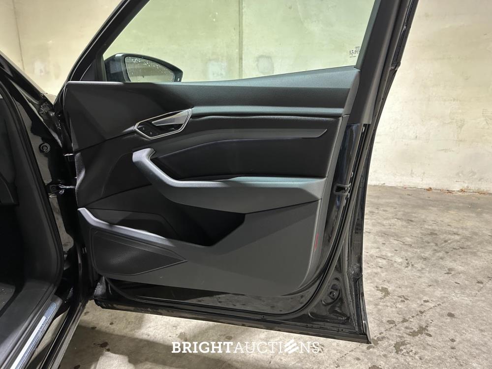 Audi e-tron Sportback 55 Quattro Business Edition 95 kWh 408pk 2020 (Origineel-NL + 1e Eigenaar), K-592-GL