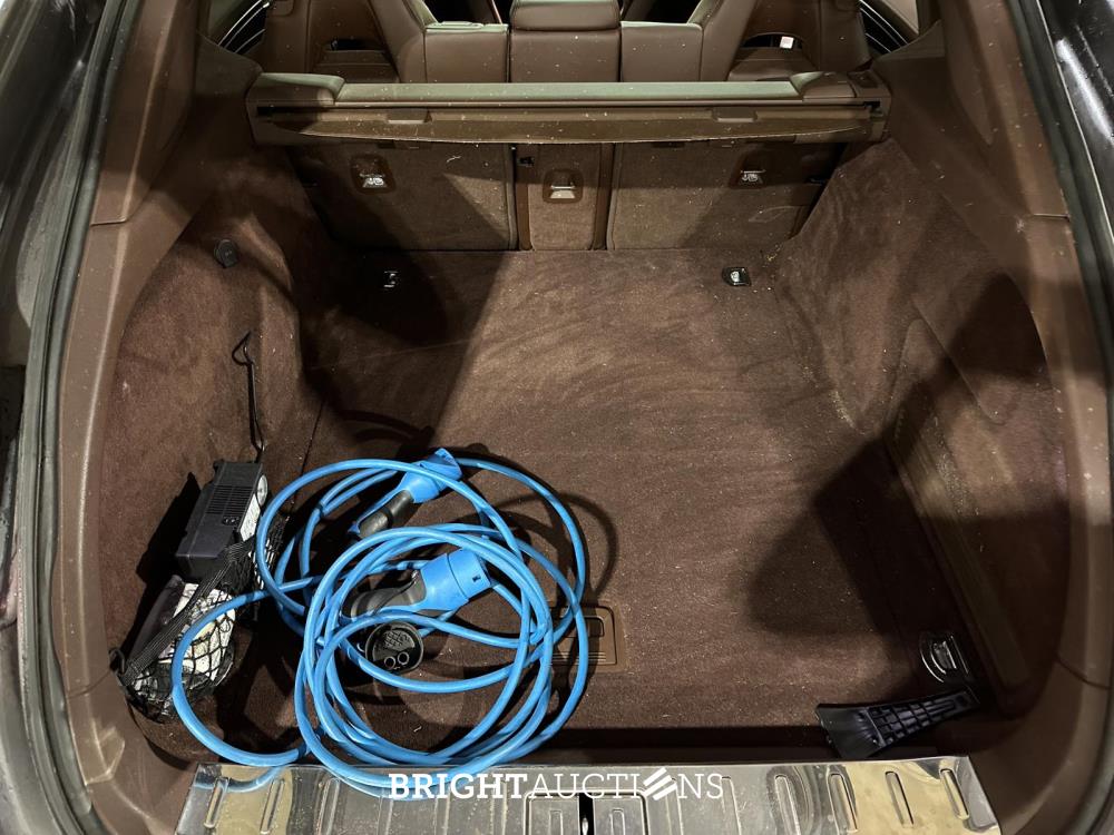 Porsche Panamera Sport Turismo 4 E-Hybrid 2.9 V6 462hp 2018 (Original-NL), RR-070-R