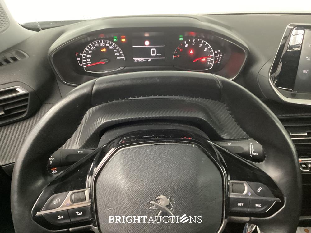 Peugeot 2008 Blue Lease Active 1.2 PureTech 102pk 2021 (Origineel-NL), K-831-KD