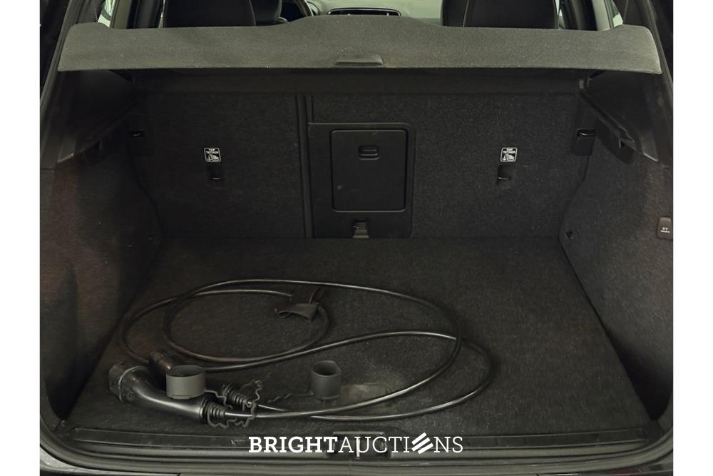 Volvo XC40 Recharge P8 R-Design AWD 408pk 2021 (Origineel-NL), L-682-DV