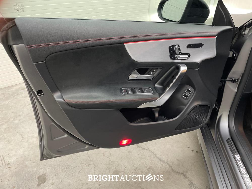 Mercedes-Benz CLA 180 Shooting Brake Business Solution AMG 136pk 2022 (Origineel-NL) CLA-Klasse, N-303-VJ