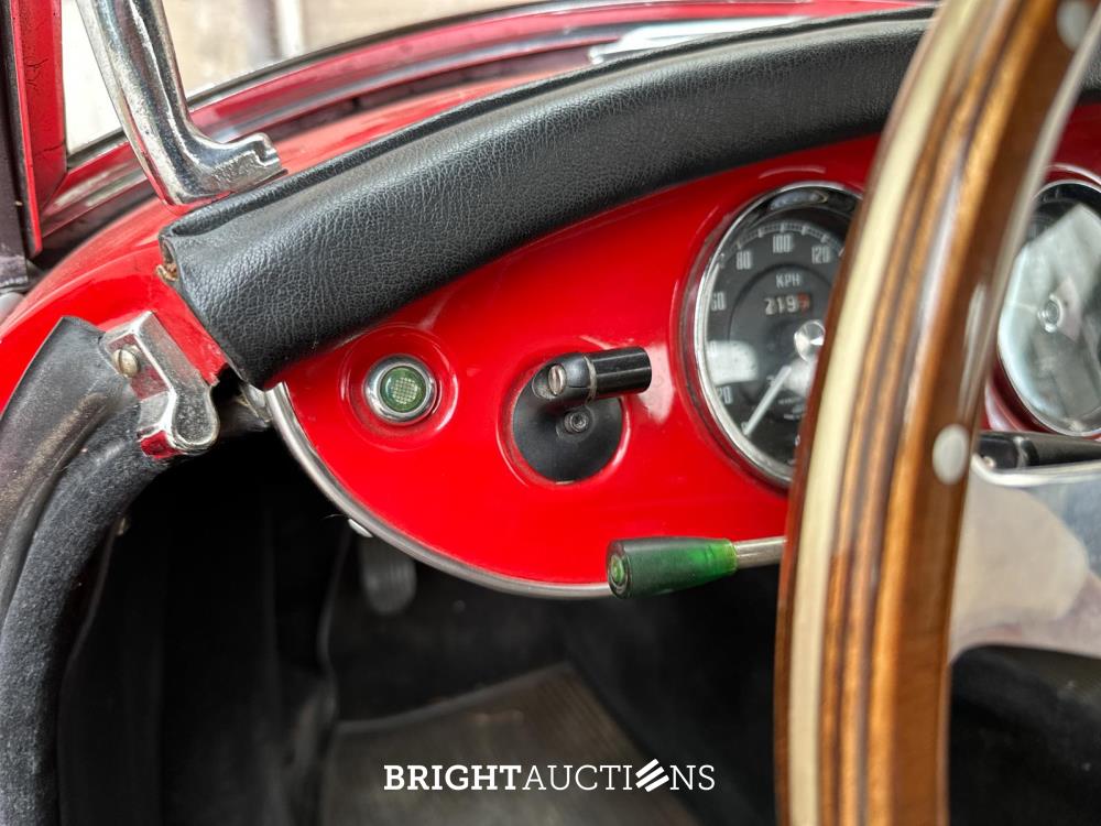 MG MGA Cabriolet 1957, BX-81-86