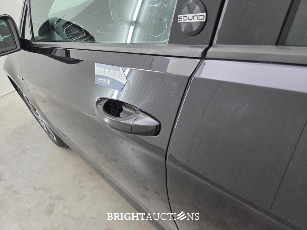 Volkswagen Golf Highline Business R 1.5 TSI 150pk 2017, GZG-30-F