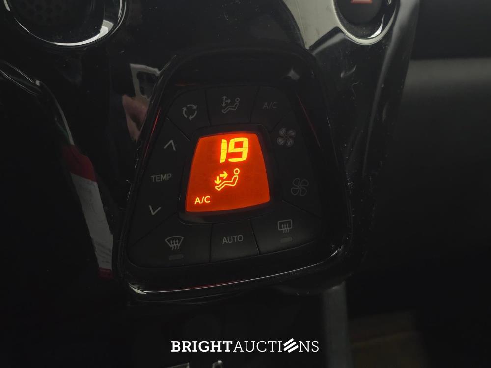 Toyota Aygo VVT-i x-cite ultimate 1.0 72pk 2022 (Origineel-NL), N-440-XN