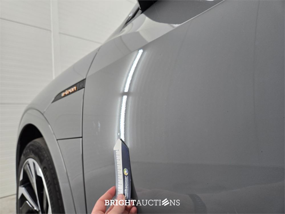 Audi e-tron Sportback 50 S edition Quattro 71 kWh 313pk 2021, T-261-RR