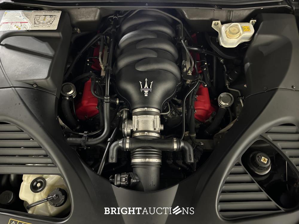 Maserati Quattroporte 4.2 V8 Duo Select 401pk 2005, 13-RL-XN Youngtimer
