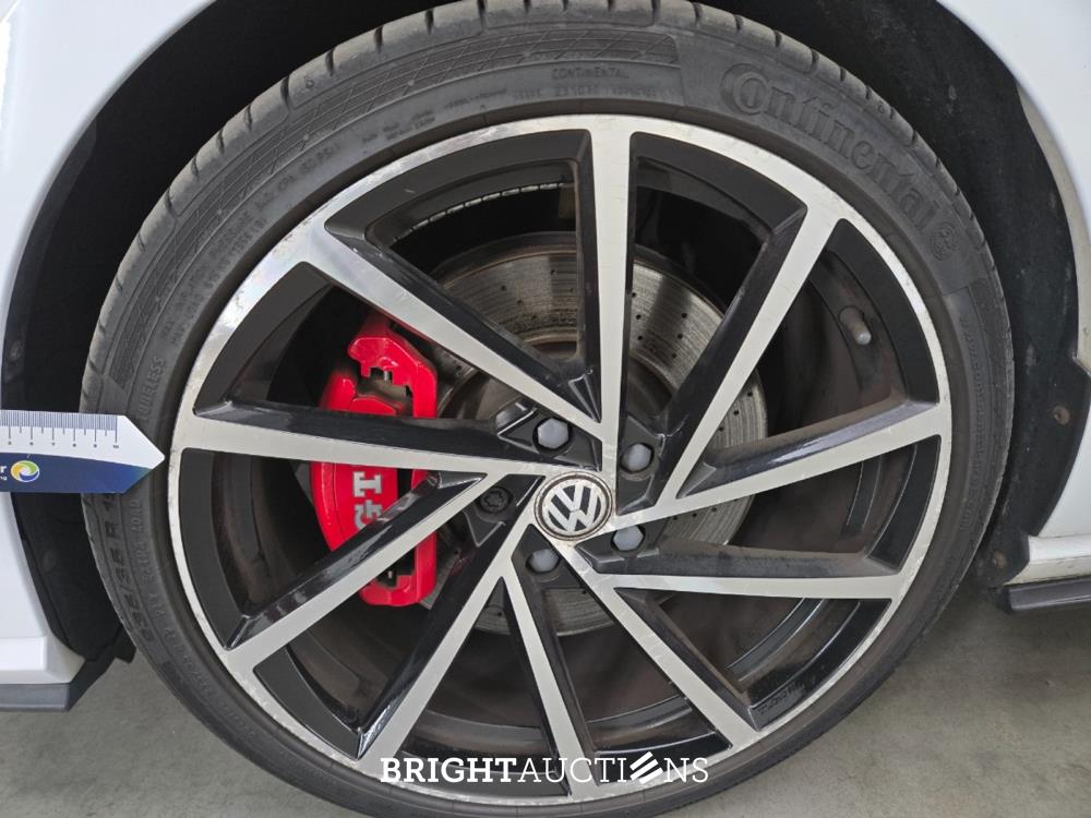 Volkswagen Golf GTI Performance 2.0 TSI 245pk 2017, L-416-LR