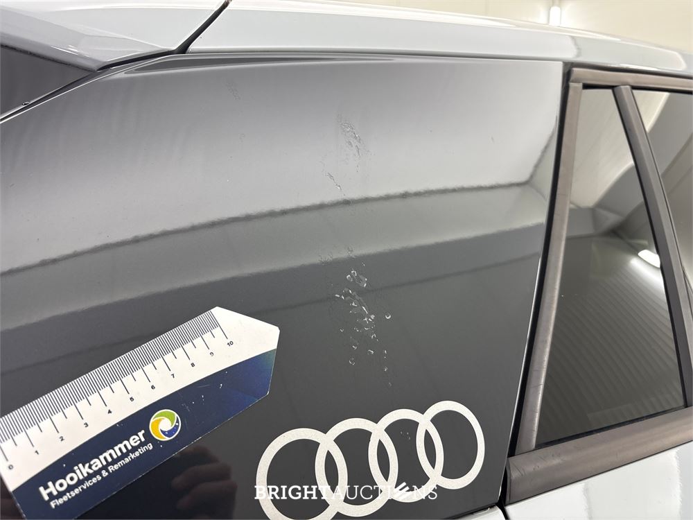 Audi Q2 35 S Edition TFSI 150pk 2022 (Origineel-NL), R-815-HB