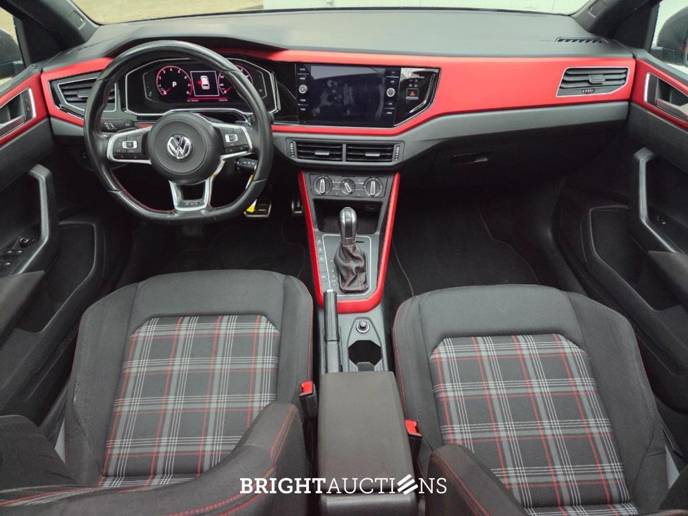Volkswagen Polo GTI 2.0 TSI 200pk 2018, R-943-GD