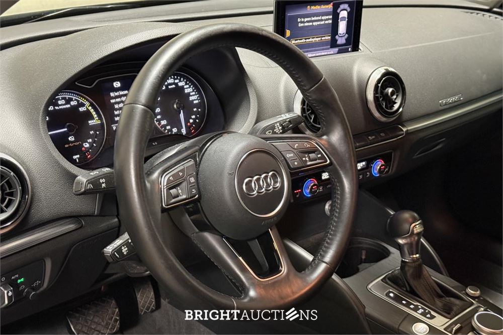 Audi A3 Sportback 1.4 e-tron Sport 204pk 2017, ST-574-G