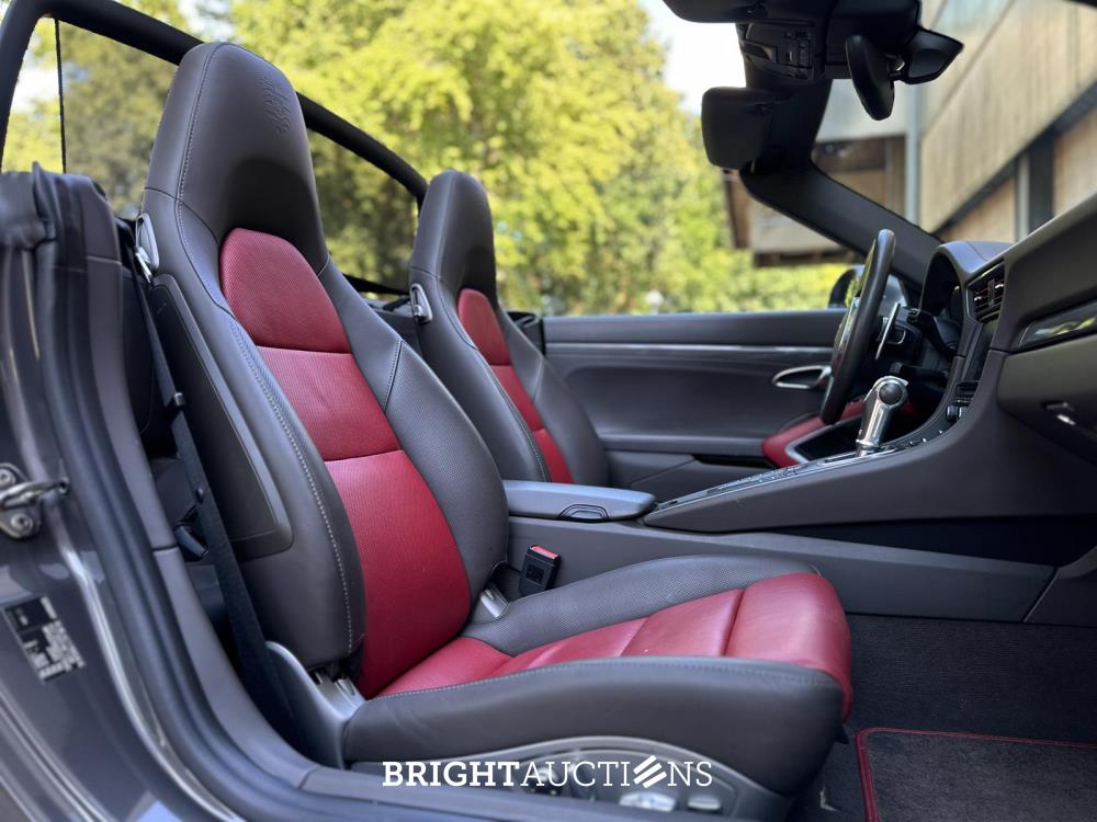 Porsche 911 991 Turbo S 3.8 6-cilinder Cabrio 560pk 2014 (Origineel-NL), NL-kenteken