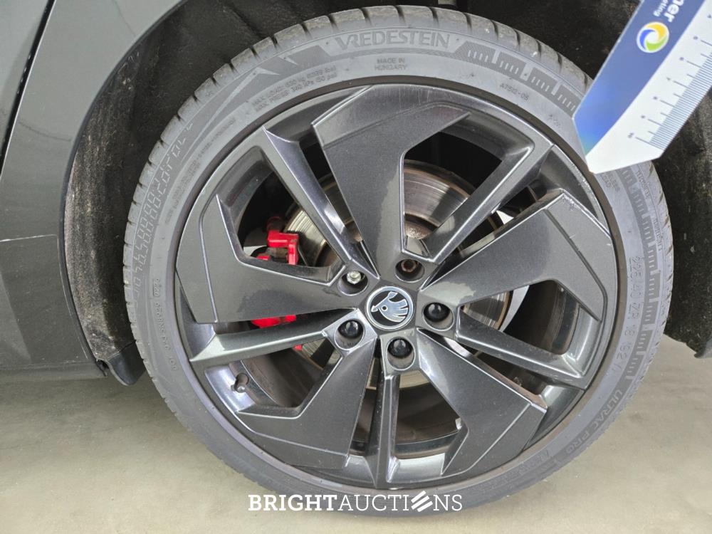 Škoda Octavia Combi iV RS 2.0 TSI 245pk 2021, R-156-SR