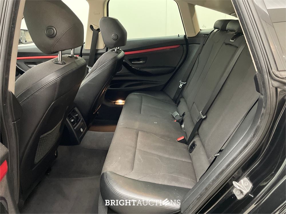 BMW 320i 3-serie Gran Turismo Luxury 184pk 2015 3-Serie, NH-052-Z