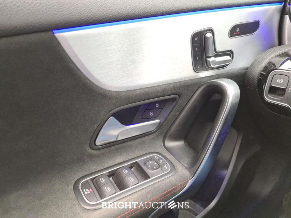 Mercedes-Benz A 180 Solution AMG 136pk 2021 (Origineel-NL) A-klasse, K-184-BL