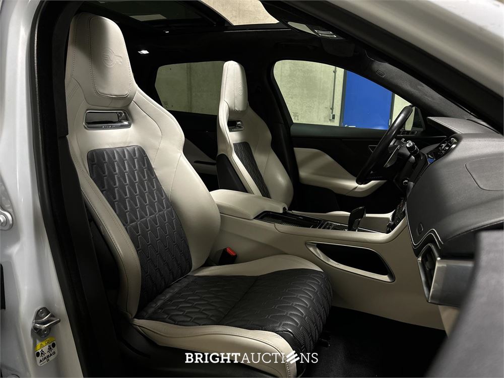 Jaguar F-Pace 5.0 V8 S/C AWD SVR 551pk 2019, T-214-ZB