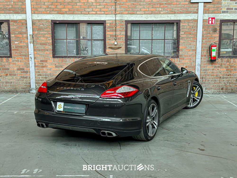 Porsche Panamera Turbo 4.8 V8 500pk 2009 Sport-Chrono, N-110-LT