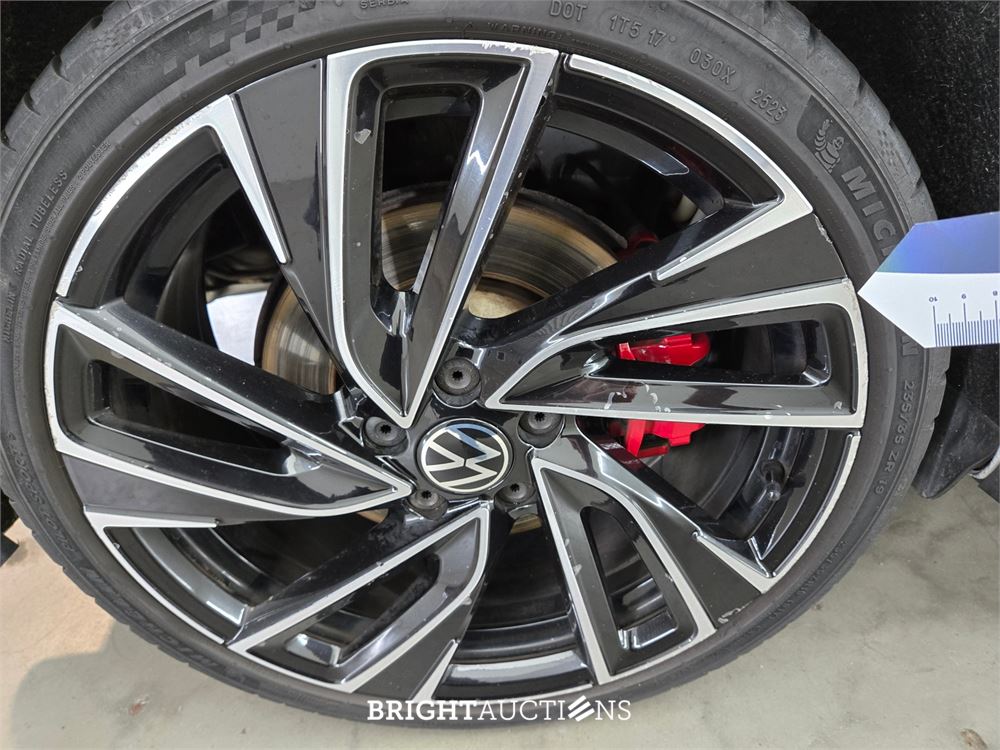 Volkswagen Golf GTI 2.0 TSI 245pk 2020, L-810-HX