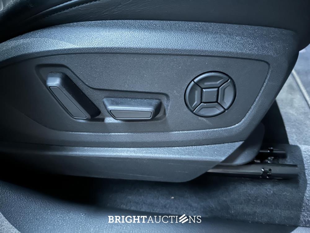 Audi e-tron 55 quattro Business edition Plus 95 kWh 408pk 2020 (Origineel-NL+1e eigenaar), K-706-KJ