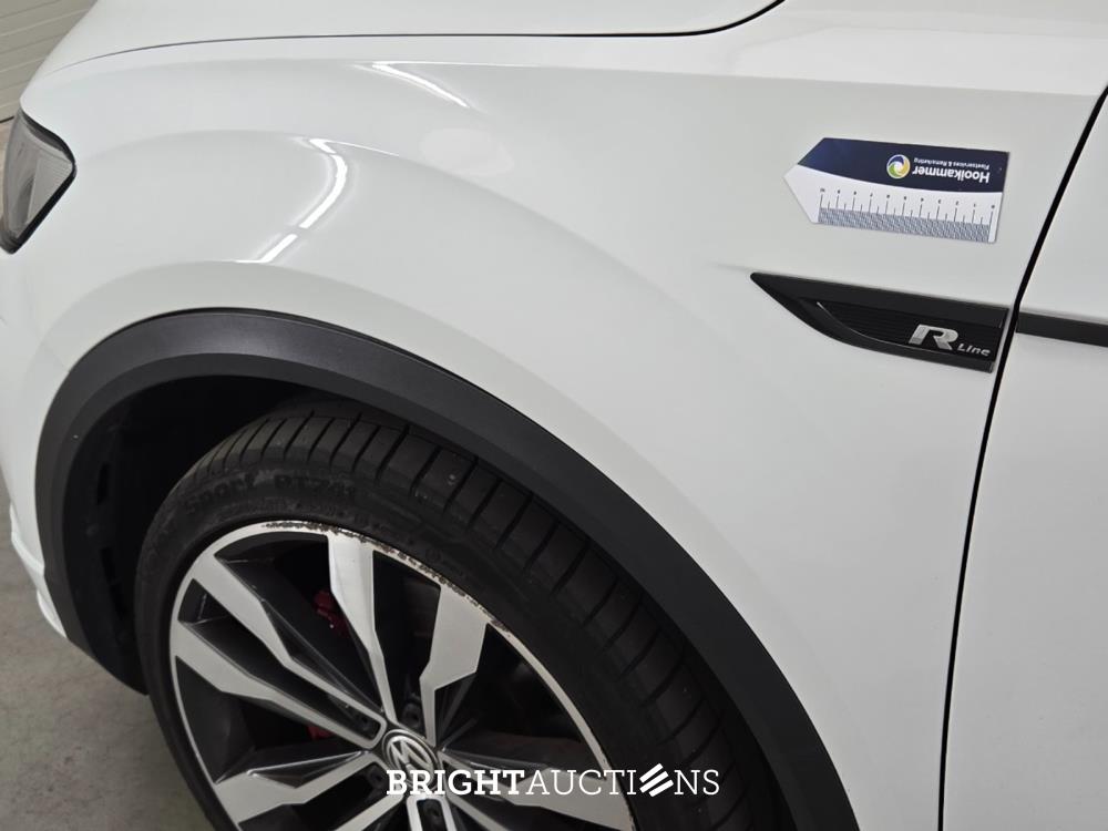Volkswagen T-Roc Sport Business R 1.5 TSI 150pk 2019, L-422-GX