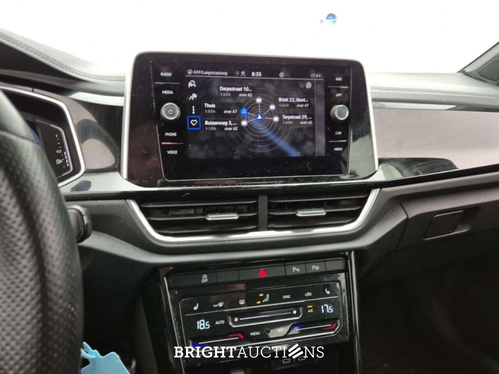 Volkswagen T-Roc R-Line Business 1.5 TSI DSG 150pk 2023 (Origineel-NL), S-317-PJ