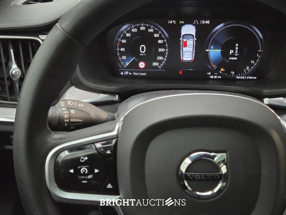 Volvo V60 T6 Recharge R-Design 2.0 AWD 398pk 2022 (Origineel-NL), P-467-DX