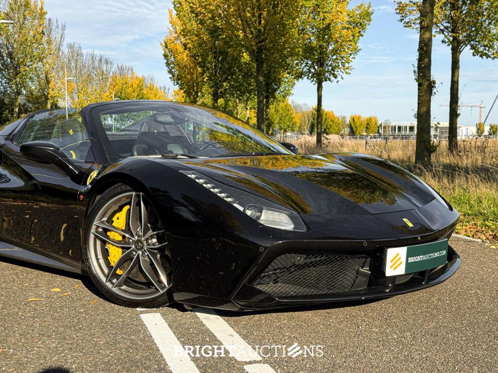 Ferrari 488 Spider HELE 3.9 V8 -Full Carbon- 670pk 2018, GFG-98-P
